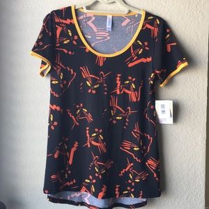 Women’s Lularoe classic cat tee shirt